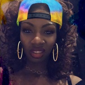 Meet your Posher, Charity